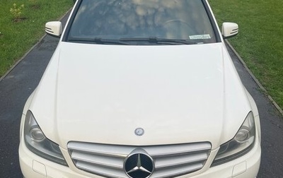 Mercedes-Benz C-Класс, 2013 год, 1 600 000 рублей, 1 фотография