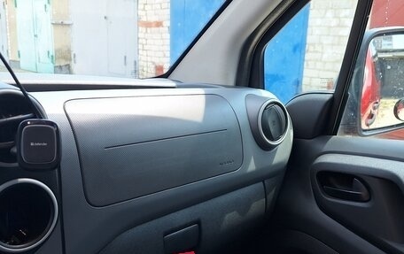 Peugeot Partner II рестайлинг 2, 2010 год, 685 000 рублей, 12 фотография