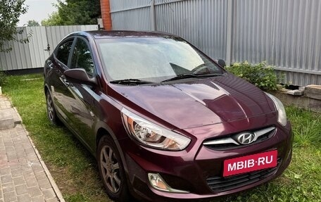 Hyundai Solaris II рестайлинг, 2011 год, 590 000 рублей, 1 фотография