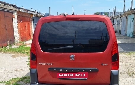 Peugeot Partner II рестайлинг 2, 2010 год, 685 000 рублей, 19 фотография