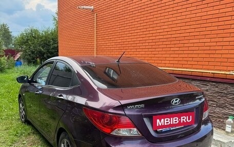 Hyundai Solaris II рестайлинг, 2011 год, 590 000 рублей, 5 фотография