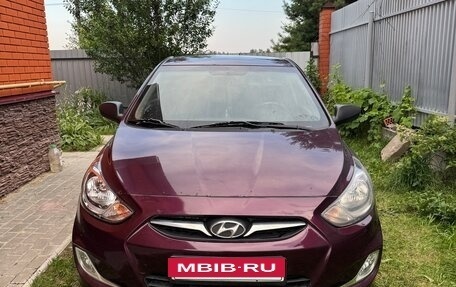 Hyundai Solaris II рестайлинг, 2011 год, 590 000 рублей, 3 фотография