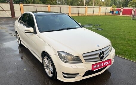 Mercedes-Benz C-Класс, 2013 год, 1 600 000 рублей, 6 фотография