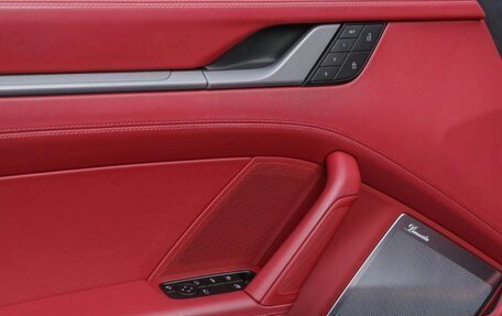 Porsche 911, 2022 год, 15 300 000 рублей, 11 фотография