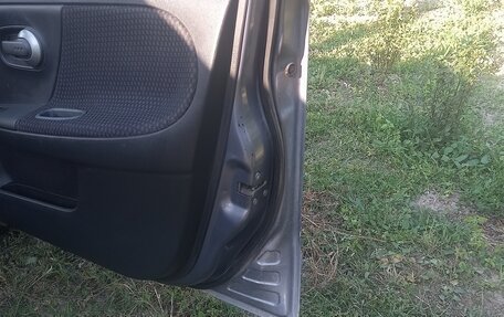 Nissan Note II рестайлинг, 2006 год, 400 000 рублей, 4 фотография