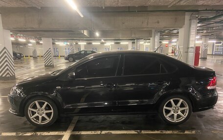 Volkswagen Polo VI (EU Market), 2014 год, 950 000 рублей, 2 фотография