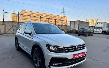 Volkswagen Tiguan II, 2018 год, 2 695 000 рублей, 1 фотография