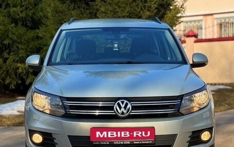 Volkswagen Tiguan I, 2012 год, 1 299 999 рублей, 2 фотография