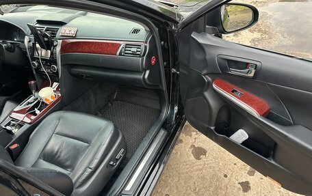 Toyota Camry, 2013 год, 1 620 000 рублей, 10 фотография