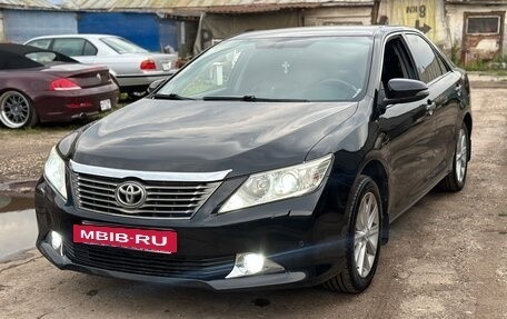 Toyota Camry, 2013 год, 1 620 000 рублей, 2 фотография