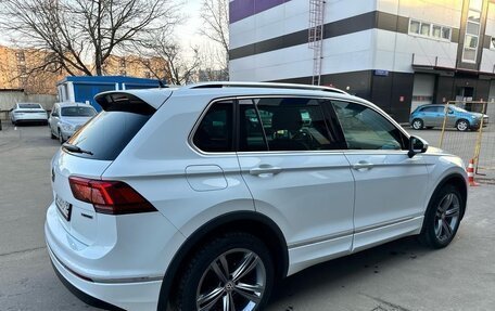Volkswagen Tiguan II, 2018 год, 2 695 000 рублей, 4 фотография