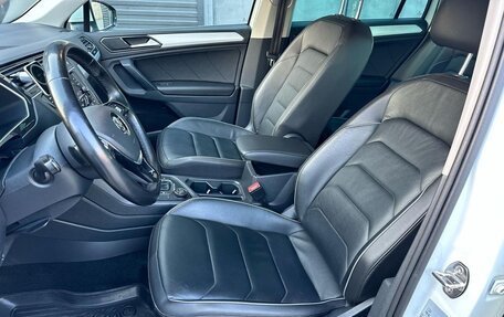 Volkswagen Tiguan II, 2018 год, 2 695 000 рублей, 17 фотография