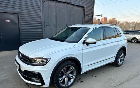 Volkswagen Tiguan II, 2018 год, 2 695 000 рублей, 11 фотография