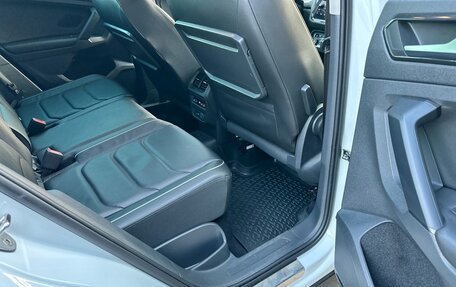 Volkswagen Tiguan II, 2018 год, 2 695 000 рублей, 31 фотография