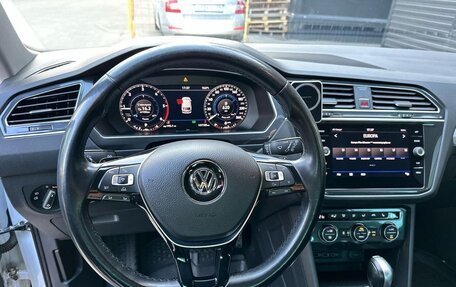 Volkswagen Tiguan II, 2018 год, 2 695 000 рублей, 24 фотография