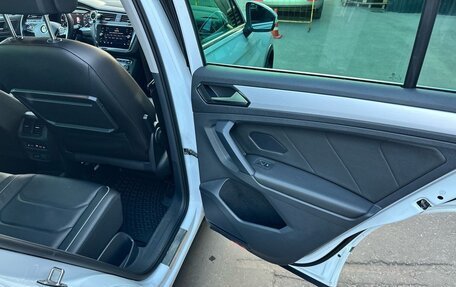 Volkswagen Tiguan II, 2018 год, 2 695 000 рублей, 30 фотография