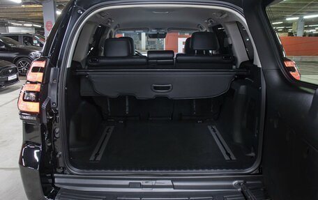 Toyota Land Cruiser Prado 150 рестайлинг 2, 2020 год, 6 099 000 рублей, 11 фотография