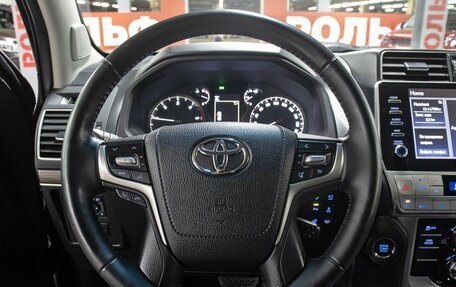 Toyota Land Cruiser Prado 150 рестайлинг 2, 2020 год, 6 099 000 рублей, 18 фотография