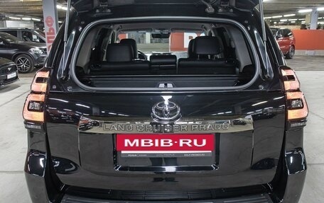 Toyota Land Cruiser Prado 150 рестайлинг 2, 2020 год, 6 099 000 рублей, 10 фотография