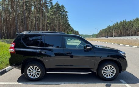 Toyota Land Cruiser Prado 150 рестайлинг 2, 2016 год, 3 500 000 рублей, 2 фотография