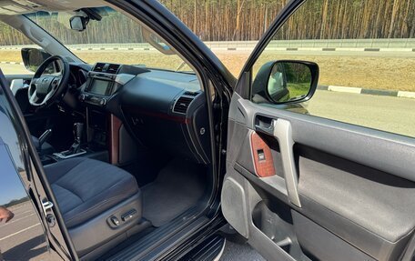 Toyota Land Cruiser Prado 150 рестайлинг 2, 2016 год, 3 500 000 рублей, 4 фотография