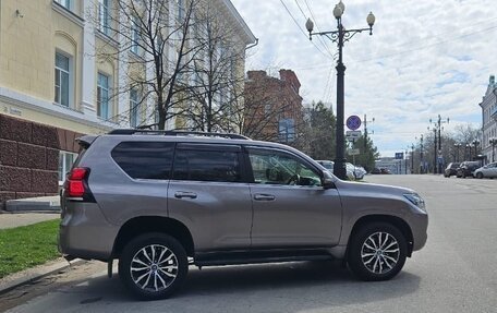 Toyota Land Cruiser Prado 150 рестайлинг 2, 2019 год, 4 800 000 рублей, 4 фотография