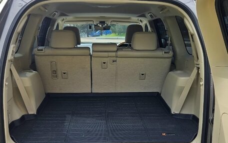Toyota Land Cruiser Prado 150 рестайлинг 2, 2019 год, 4 800 000 рублей, 7 фотография