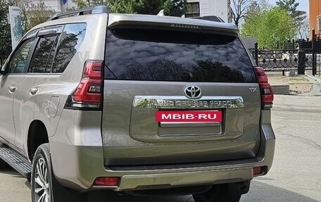 Toyota Land Cruiser Prado 150 рестайлинг 2, 2019 год, 4 800 000 рублей, 5 фотография