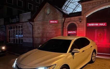 Toyota Camry, 2020 год, 2 740 000 рублей, 1 фотография