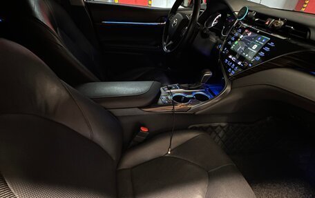 Toyota Camry, 2019 год, 3 400 000 рублей, 13 фотография