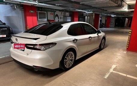 Toyota Camry, 2019 год, 3 400 000 рублей, 2 фотография