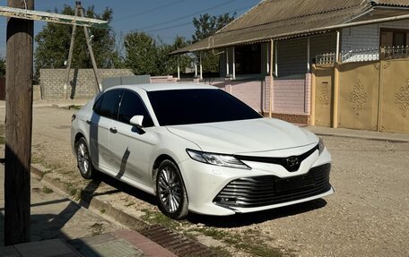 Toyota Camry, 2020 год, 2 740 000 рублей, 3 фотография