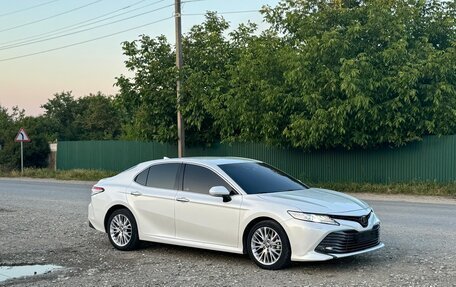 Toyota Camry, 2020 год, 2 740 000 рублей, 10 фотография