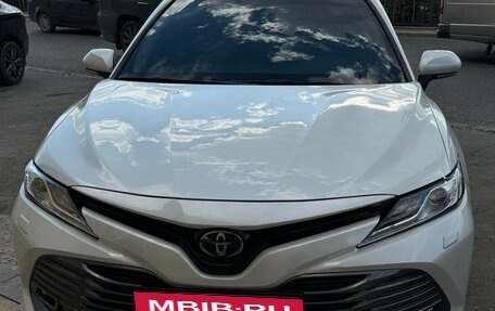 Toyota Camry, 2020 год, 2 740 000 рублей, 7 фотография