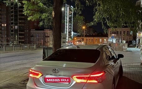 Toyota Camry, 2020 год, 2 740 000 рублей, 8 фотография