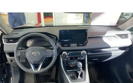 Toyota RAV4, 2024 год, 4 750 000 рублей, 7 фотография