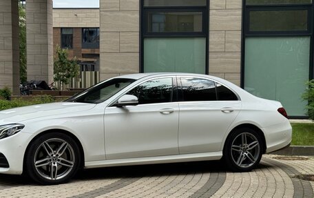 Mercedes-Benz E-Класс, 2020 год, 3 390 000 рублей, 3 фотография