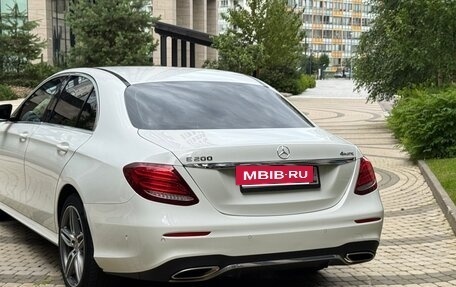 Mercedes-Benz E-Класс, 2020 год, 3 390 000 рублей, 5 фотография
