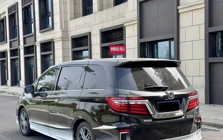 Honda Elysion, 2020 год, 2 850 000 рублей, 4 фотография