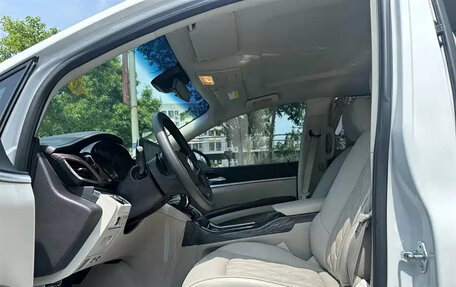 Buick GL8 III, 2021 год, 2 100 000 рублей, 5 фотография