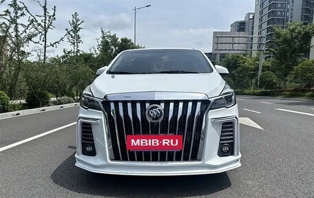 Buick GL8 III, 2021 год, 2 100 000 рублей, 2 фотография