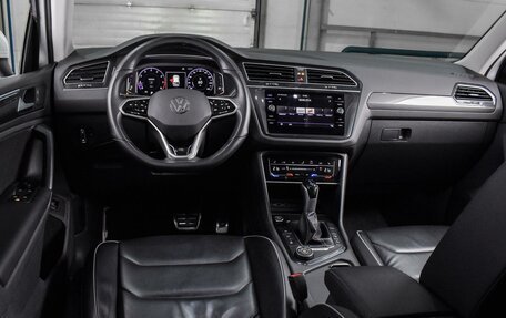 Volkswagen Tiguan II, 2019 год, 2 524 000 рублей, 6 фотография