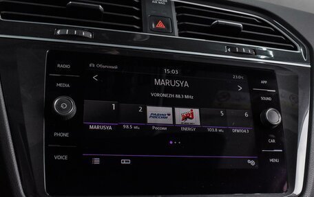 Volkswagen Tiguan II, 2019 год, 2 524 000 рублей, 15 фотография