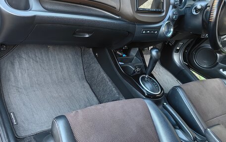 Honda Fit Shuttle I рестайлинг, 2011 год, 850 000 рублей, 4 фотография