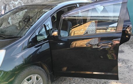 Honda Fit Shuttle I рестайлинг, 2011 год, 850 000 рублей, 3 фотография