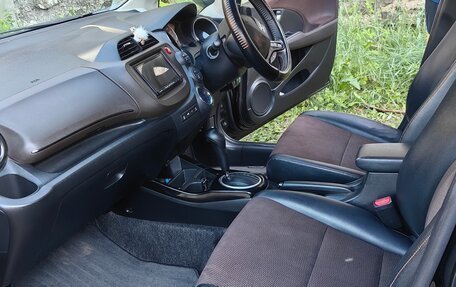 Honda Fit Shuttle I рестайлинг, 2011 год, 850 000 рублей, 13 фотография
