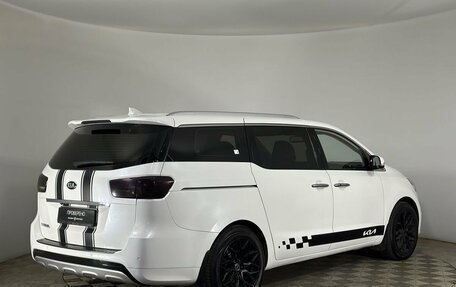 KIA Carnival III, 2017 год, 2 450 000 рублей, 6 фотография