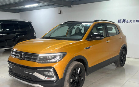 Volkswagen T-Cross I, 2022 год, 1 872 000 рублей, 1 фотография