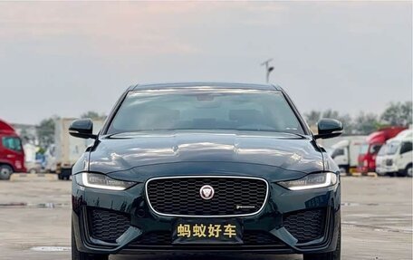 Jaguar XE I рестайлинг, 2022 год, 2 705 000 рублей, 2 фотография