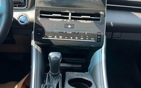Toyota Avalon, 2022 год, 2 865 000 рублей, 10 фотография